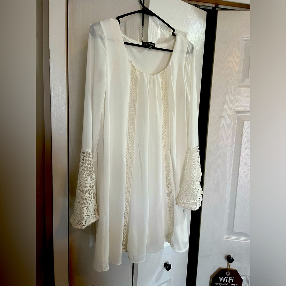 New white flowy dress/blouse